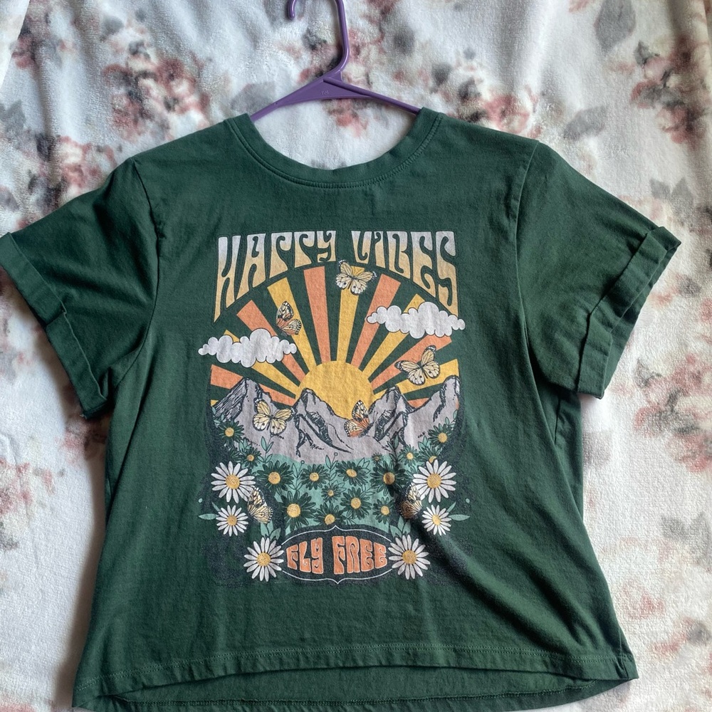 Green Women’s Cropped Tee with Graphic Print